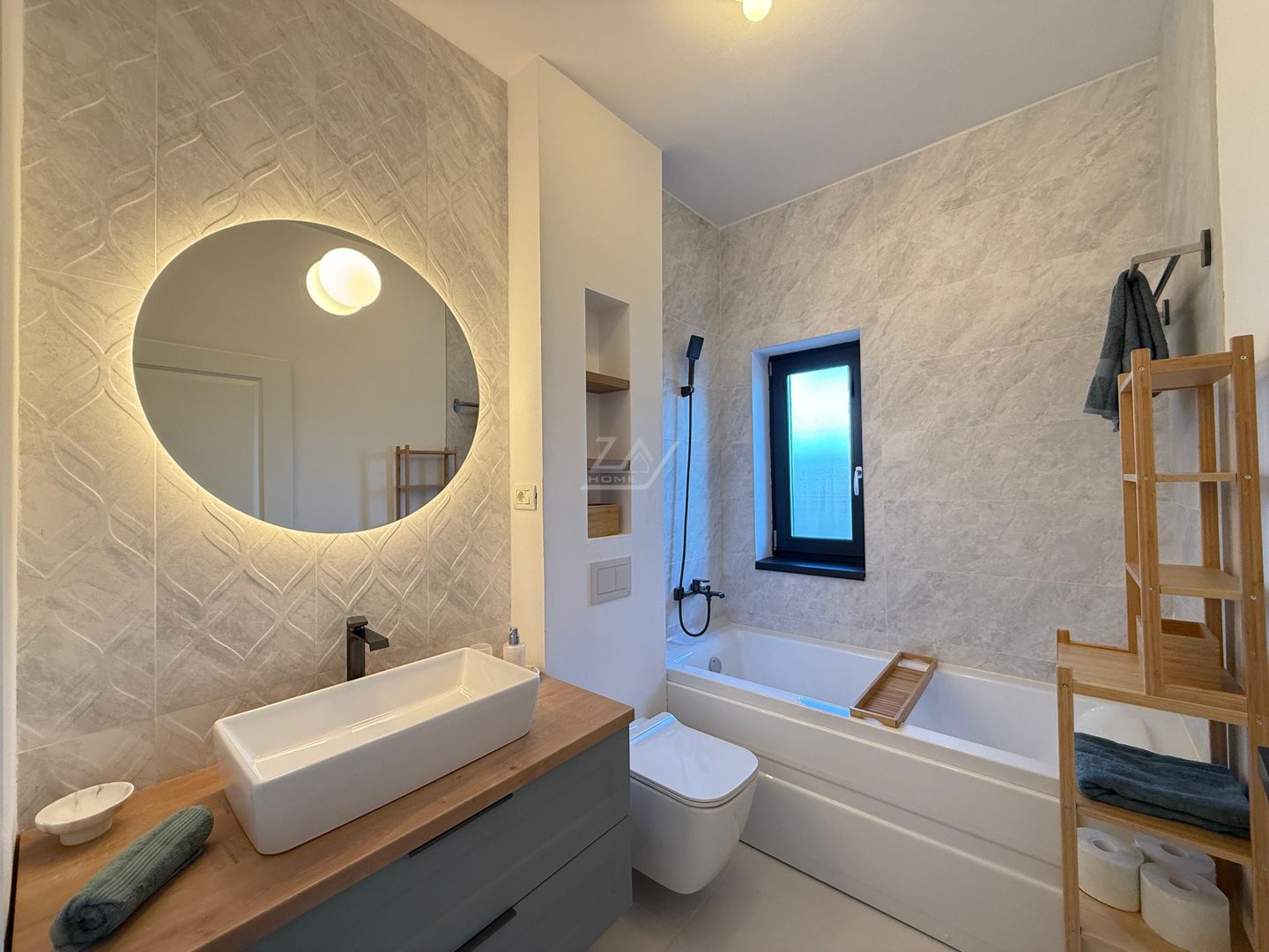 PRIMA INCHIRIERE. Casa moderna si cocheta. Curte amenajata. Loc de parcare. - Poză 19