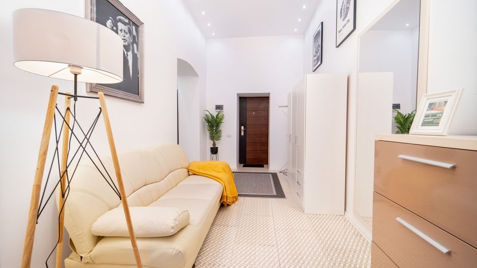 Apartament renovat in cladire istoric zona Unirii - Poză 22