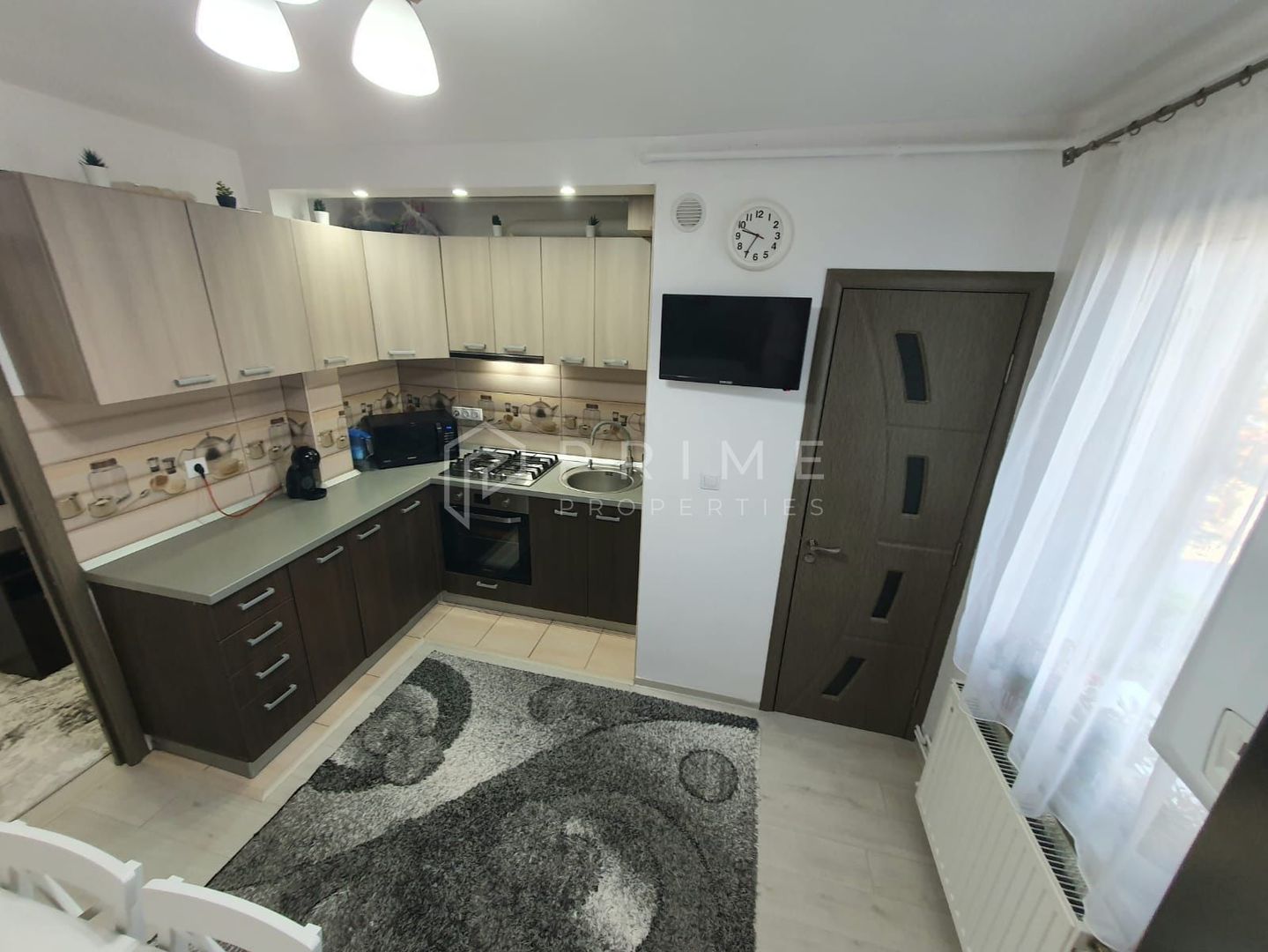 Apartament cu 2 camere, complet renovat – Cartier Unirii, Etaj 1/4 - Poză 2