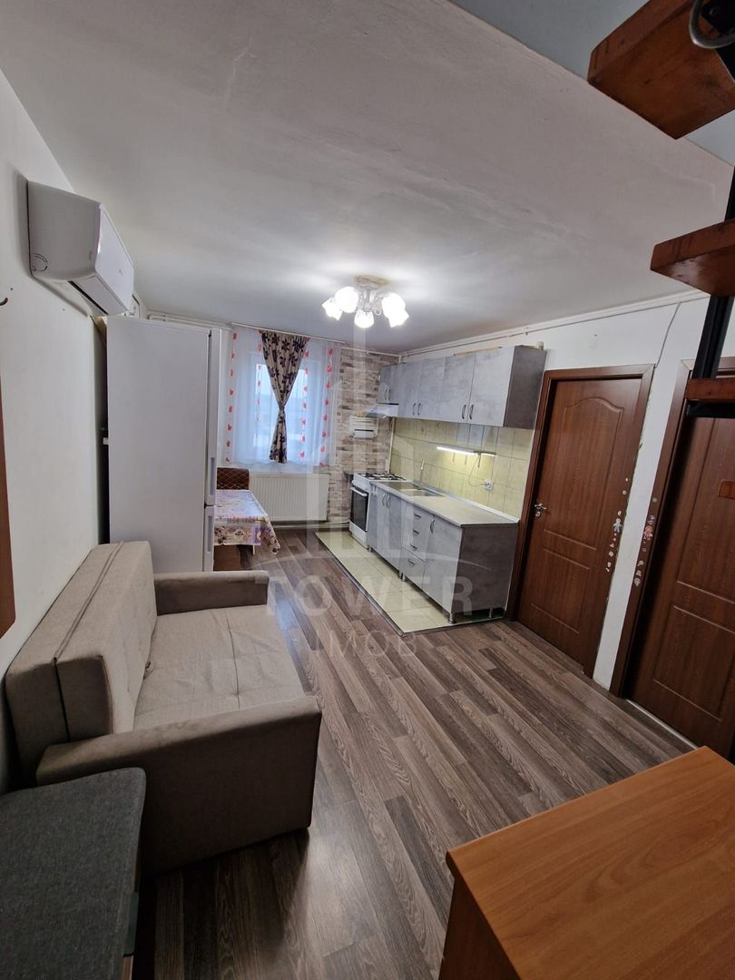 🏠Apartament mansardă 2 camere de vânzare – zona Ștefan cel Mare - Poză 1