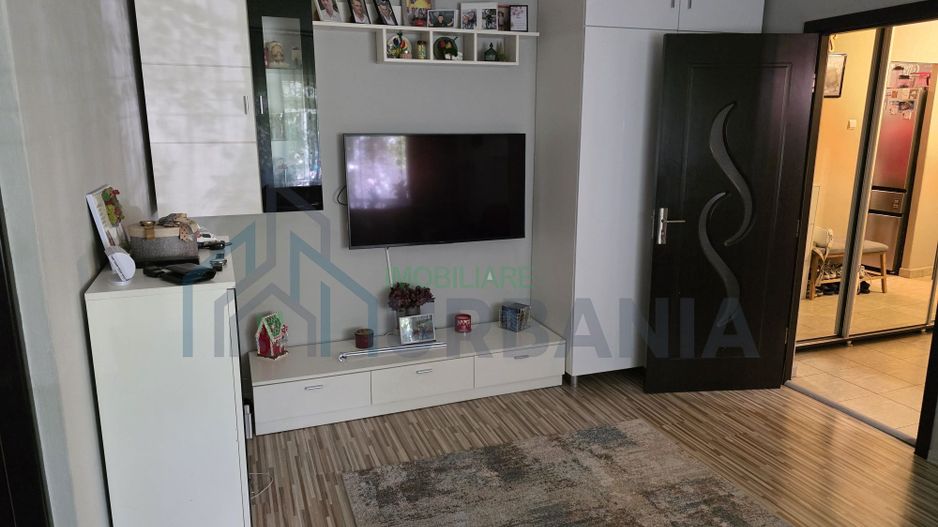 Apartament 3 camere, Podu Ros, Iași – renovat, parter, centrală termică - Poză 3