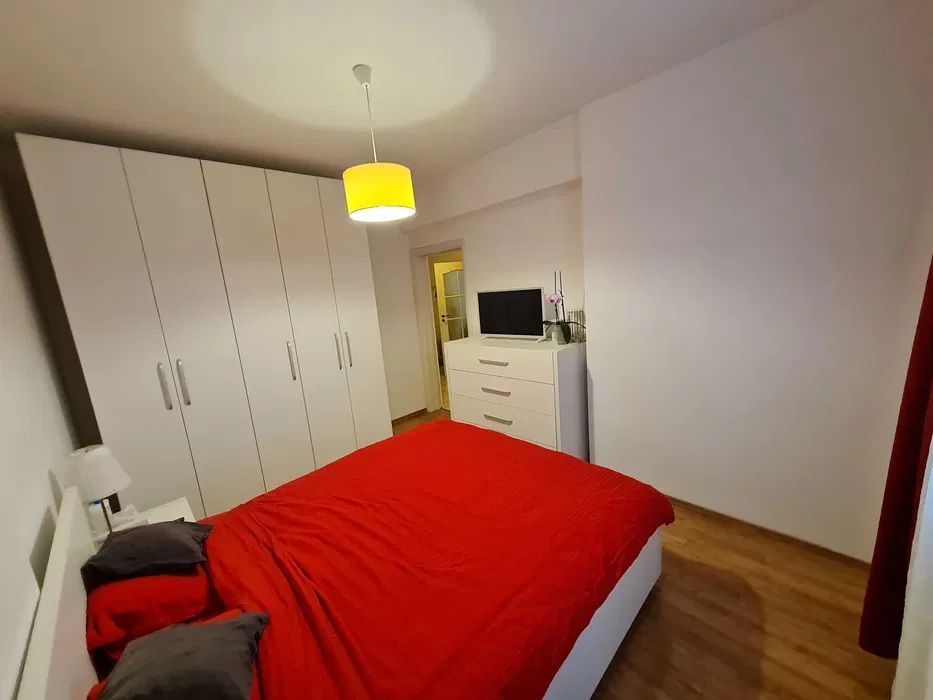 Apartament Spațios cu Terasă și Garaj | Zona Tineretului | 68 mp Utili - Poză 4