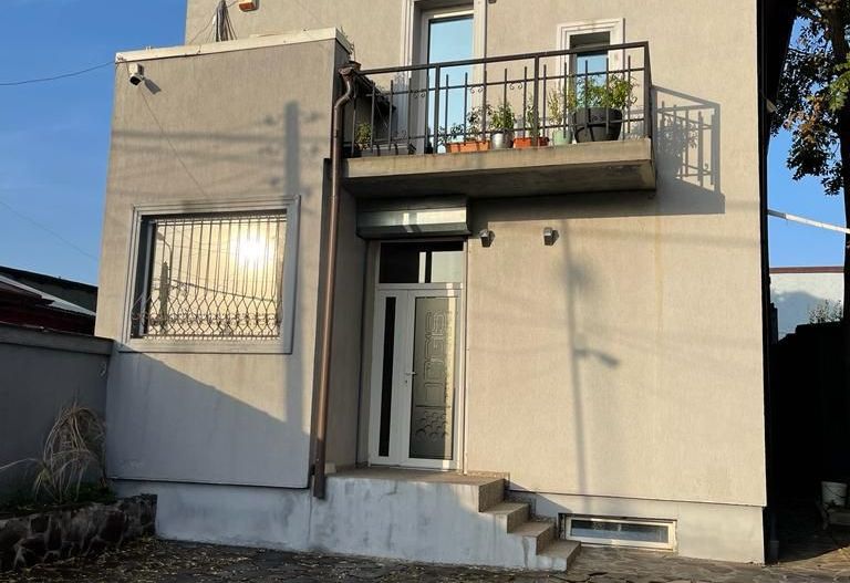 Imobil Sp+P+1 (280mp) si teren (320mp) Calea Ferentari - Poză 2