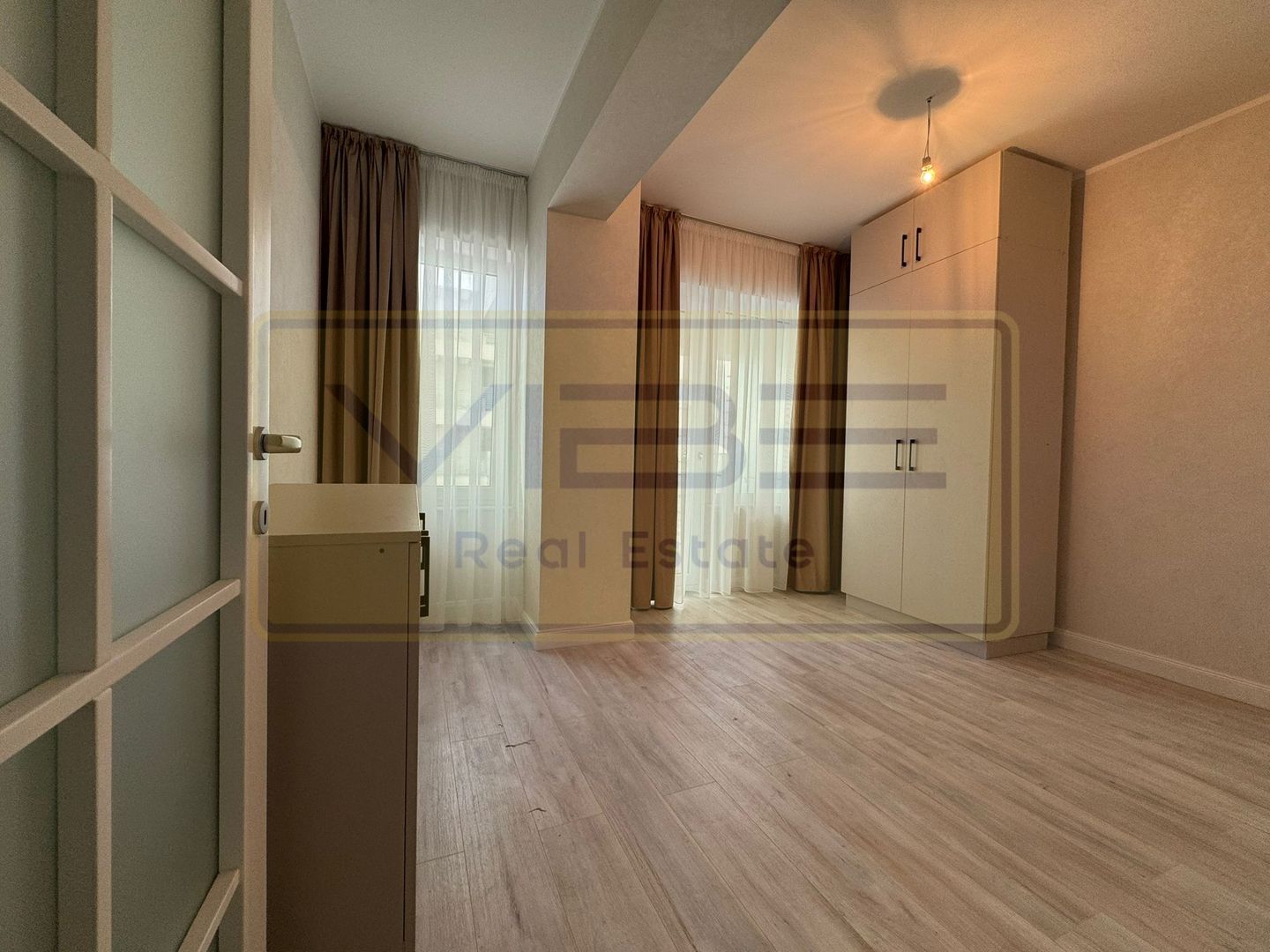 Apartament NOU 2 camere decomandat Royal Town - Poză 9