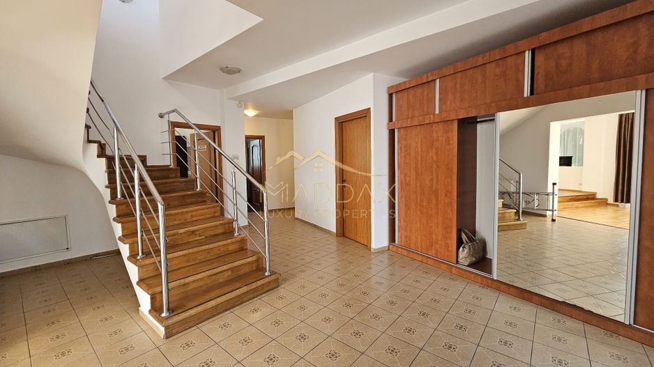 Vila Individuala 7 camere*Piscina*Teren 1000 mp / 8 parcari// Erou Iancu Nicolae - Poză 20