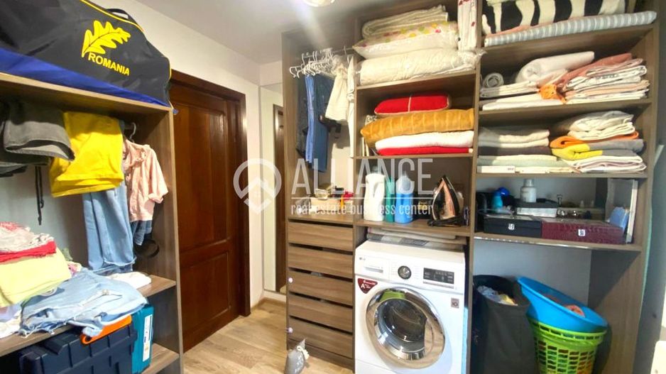 Valu lui Traian(COD 07) - Casă P+M  5 camere zona Penny - Poză 7