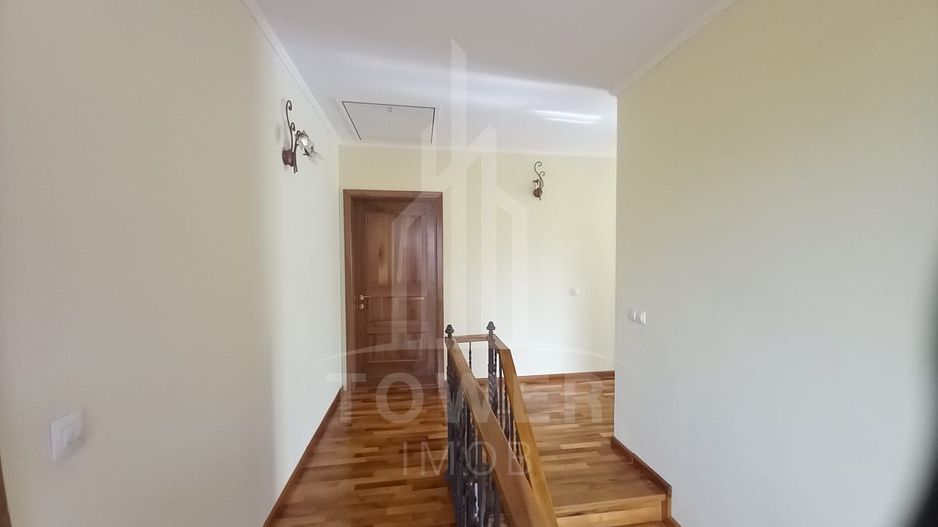 Proprietate deosebită de vânzare în Șelimbăr (zona Dracula) - Poză 11