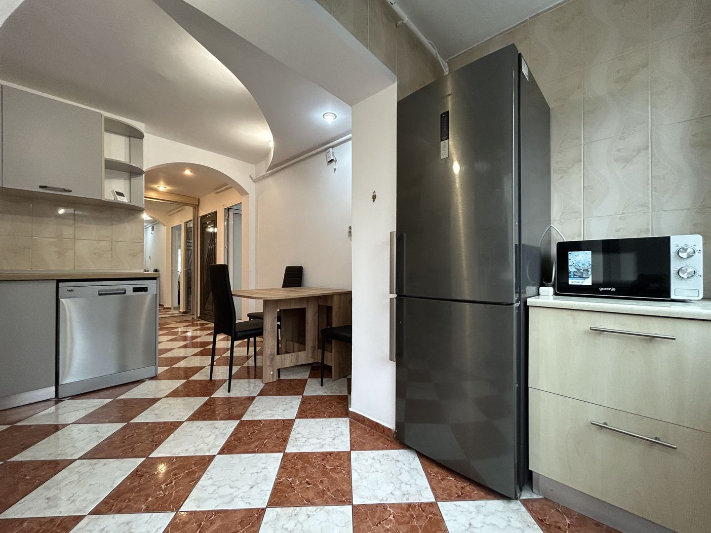 Apartament 3 camere Dacia - centrala termica - mobilat utilat modern - Poză 3