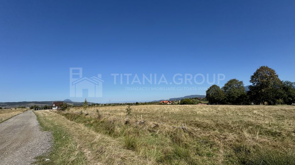 Teren intravilan parcelabil, priveliște spre munți, Sohodol, Bran - Poză 13