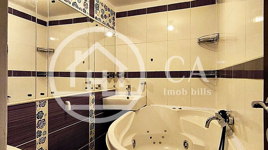 Apartament de închiriat cu 4 camere în zona Rogerius, Oradea - Poză 11