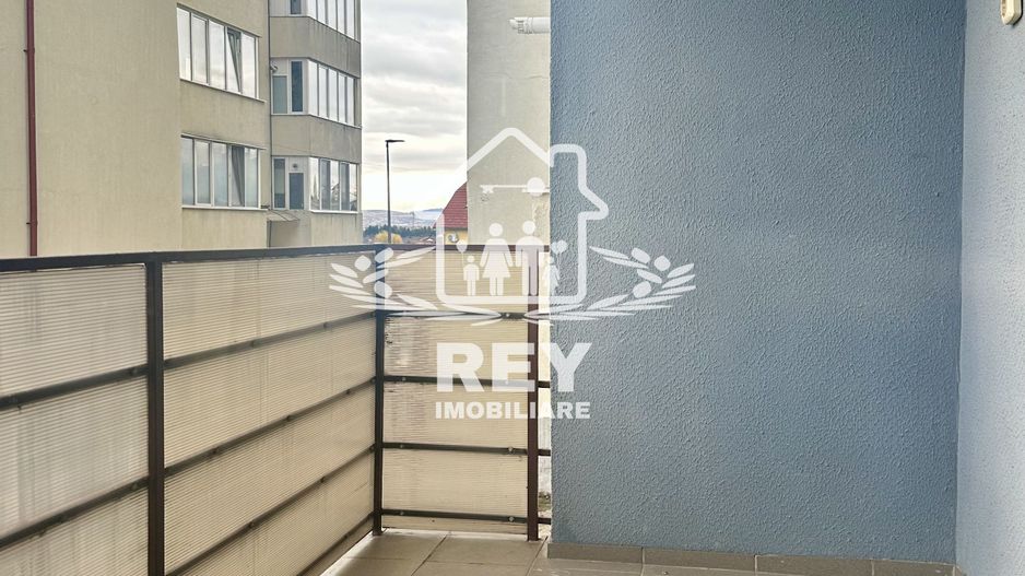 Apartament 4 camere cu garaj zona Strand- V.Aurie - Poză 12