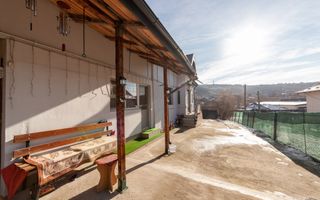 Casă Ștefănești – 1 km de Primărie | Curte mare, zonă liniștită - Poză 13