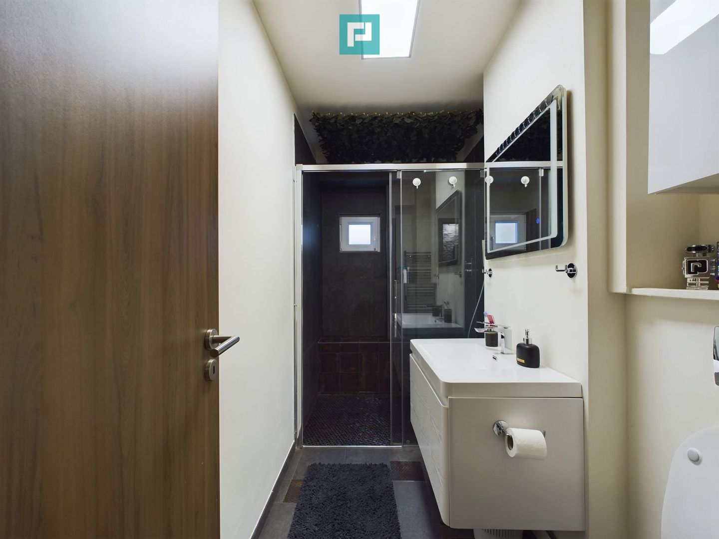 Apartament cu 5 camere in zona UMT 105mp - Poză 9