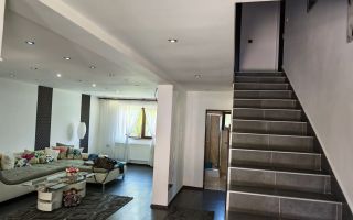Vand Casa 2 corpuri, P+E, Romanilor, 4 cam, curte, zona de gratar, etc - Poză 24