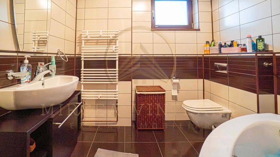 DACIA - Vila D+P+1E+M, teren 780 mp, deschidere 24 ml. - Poză 73