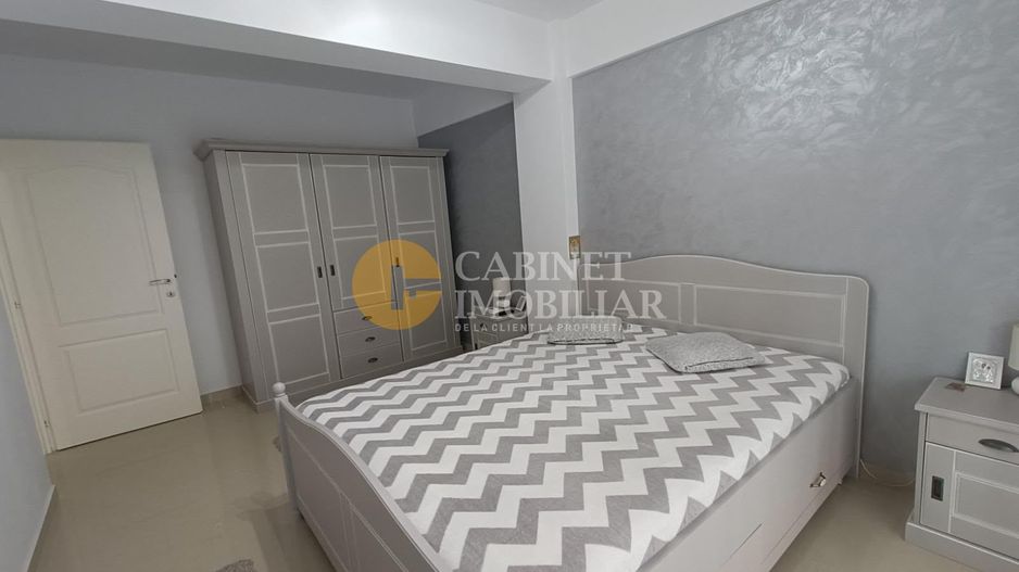 2 CAMERE DECOMANDAT--ETAJ 2--2 LOCURI DE PARCARE--BOXA INCLUSA - Poză 3