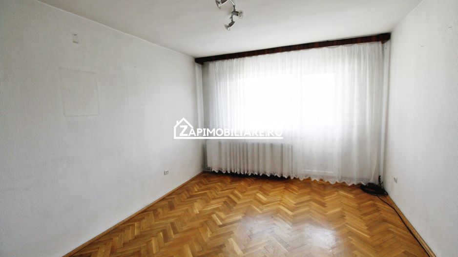 Dambu Pietros - Zona Ansamblul Muresul - 4 camere - 2 balcoane - Poză 3