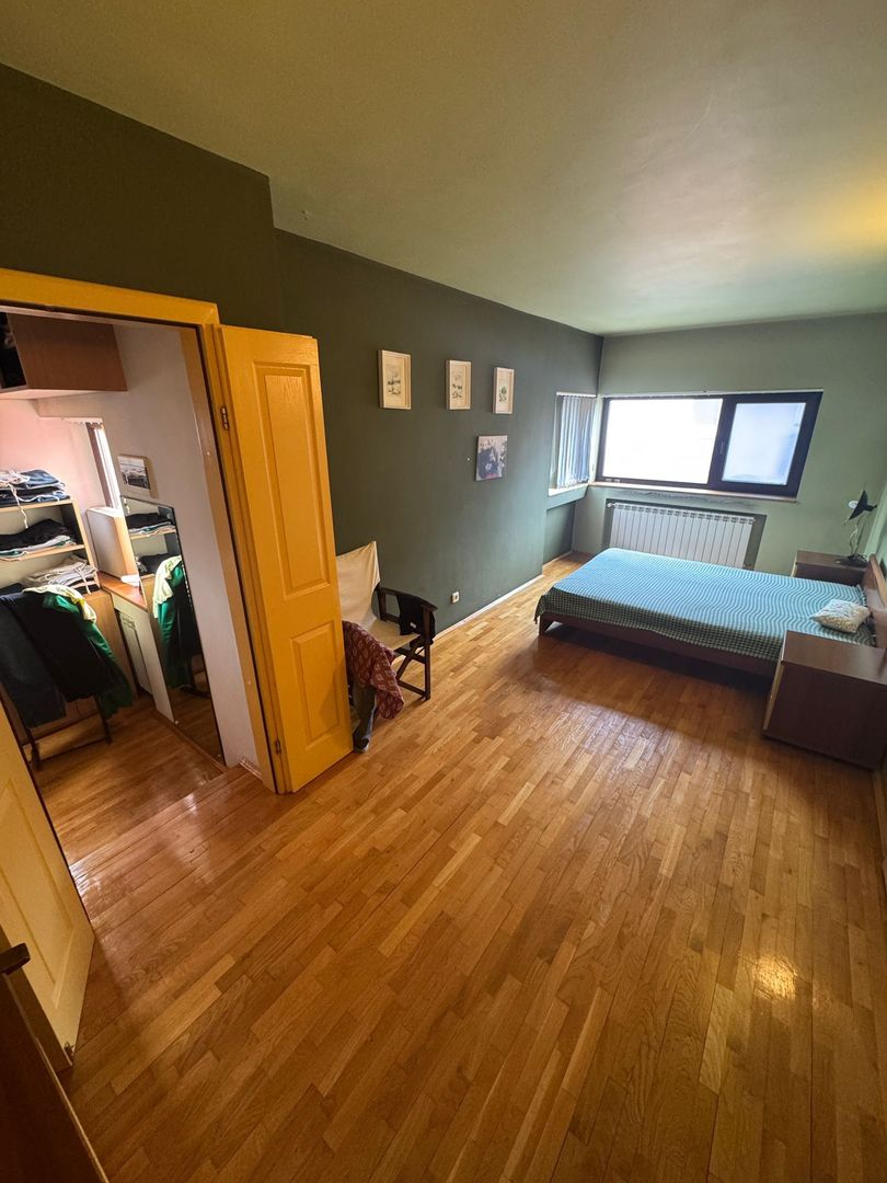 Casa de închiriat 7 camere Sector 4, ideal pentru clinica, gradinita - Poză 24