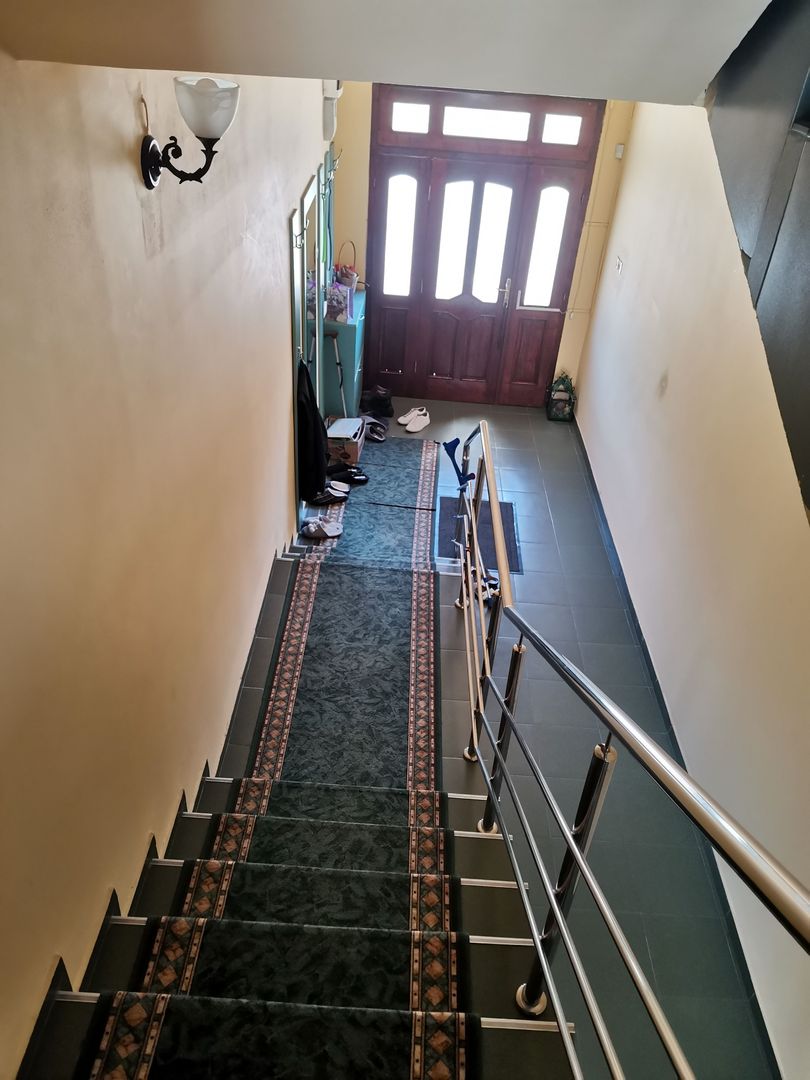 O proprietate Multiple Posibilități VANZARE sau INCHIRIERE - Poză 26