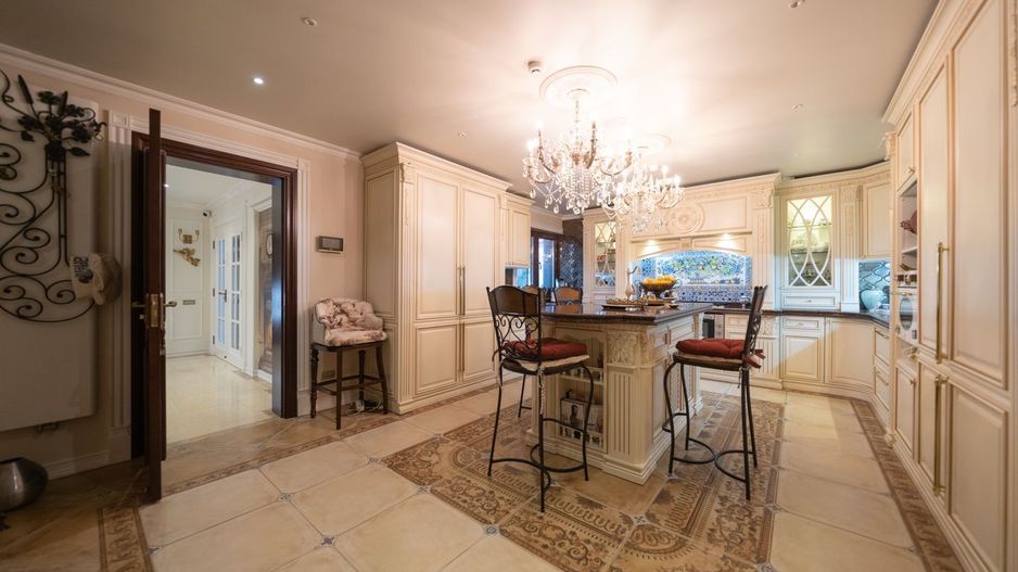 Mansion superb langa București |  O oaza de eleganta și rafinament - Poză 4