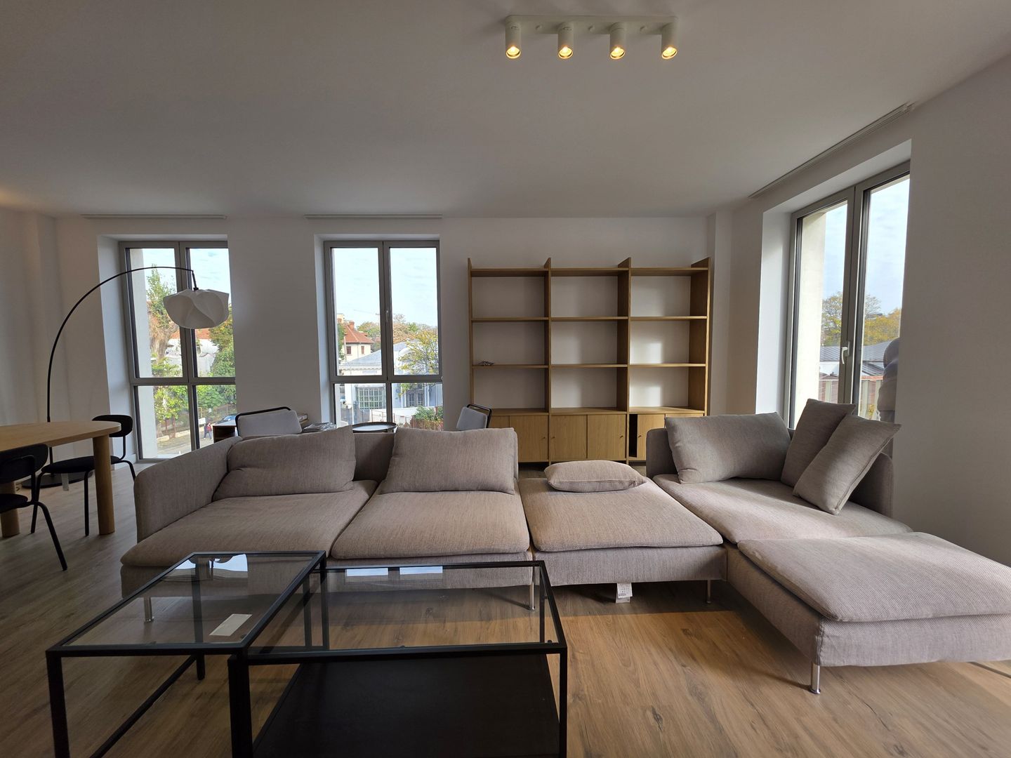 Apartament 3 camere de închiriat – Armenească Universitate- Preț Promo - Poză 1