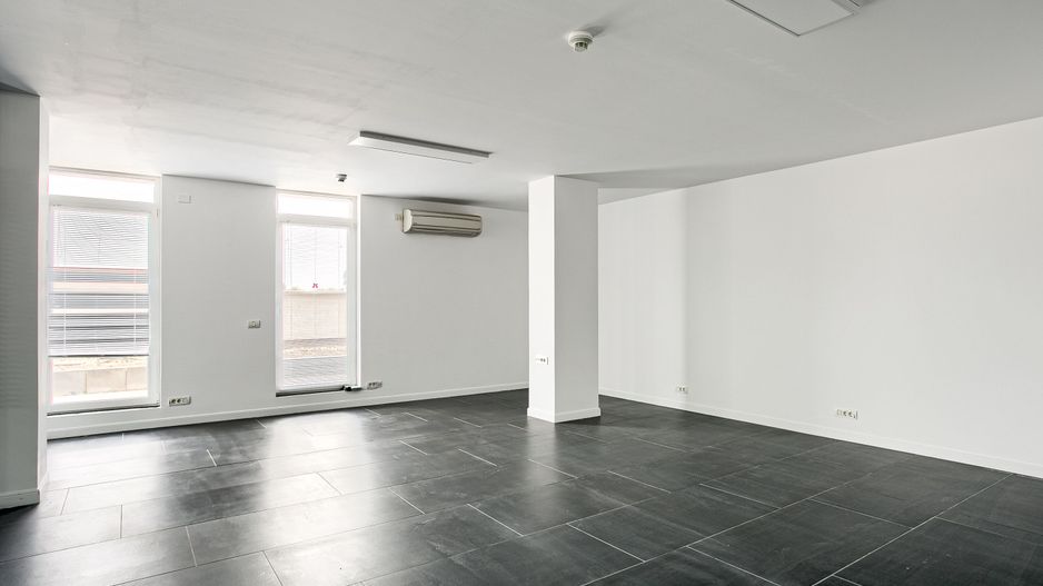 Închiriat! Spațiu de birouri ultracentral Arad - Poză 4