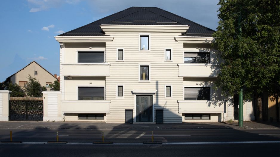 Proprietate Zona Centru Civic , ideala ca proiect de investitii - Poză 1