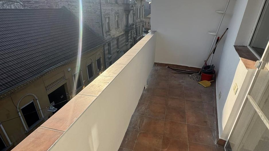 De vânzare Apartament 2 camere, Bulevard Revoluție /Piața Mare, Arad. - Poză 12