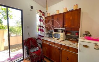 Casa de vanzare cu 2 camere in zona Sintelec, Bihor. - Poză 4