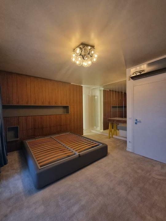 Apartament 6 camere, gradina privata - Poză 12