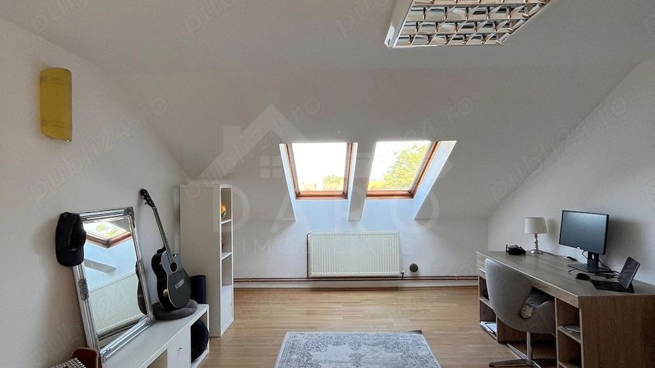De închiriat apartament cu 3 camere   zonă centrală, lângă Cetate - Poză 3