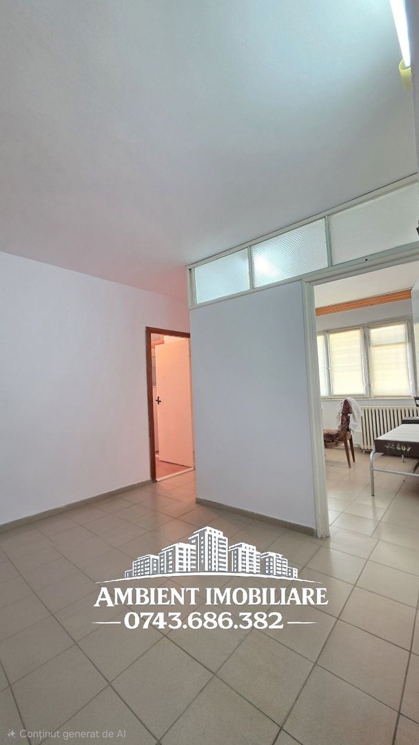 Apartament cu 3 camere, fost cabinet medical, parter, zona CUZA VODĂ; - Poză 1
