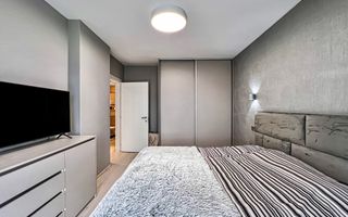 Apartament 2 camere 66 mp, zona Central - Poză 10