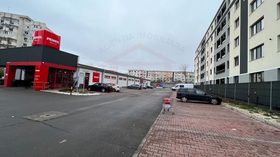 Inchiriem studio in Micro 17 , etaj 2 bloc ROKA, parcare privata, - Poză 2