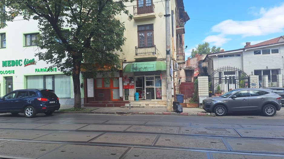 Vand doua spatii comerciale invecinate zona centrala Pta George Cosbuc - Poză 3
