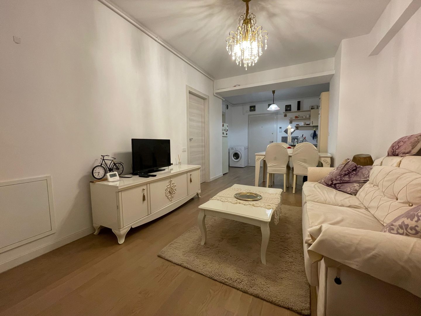 Închiriez apt, de lux în centrul Bucureștiului - 2 camere 53mp - Poză 2