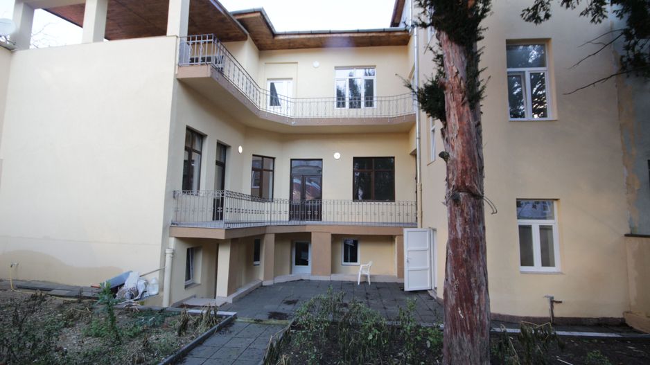 Imobil D+P+1E - 14 camere - Poză 18