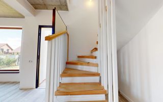 Vila cu arhitectura deosebita in Izvor-Tarlungeni - Poză 7