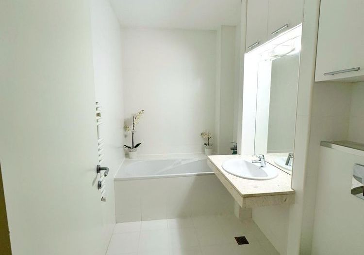 BRASADAS închiriază ap 2 cam etaj 2 50mp UNIRII tip Studio. - Poză 7