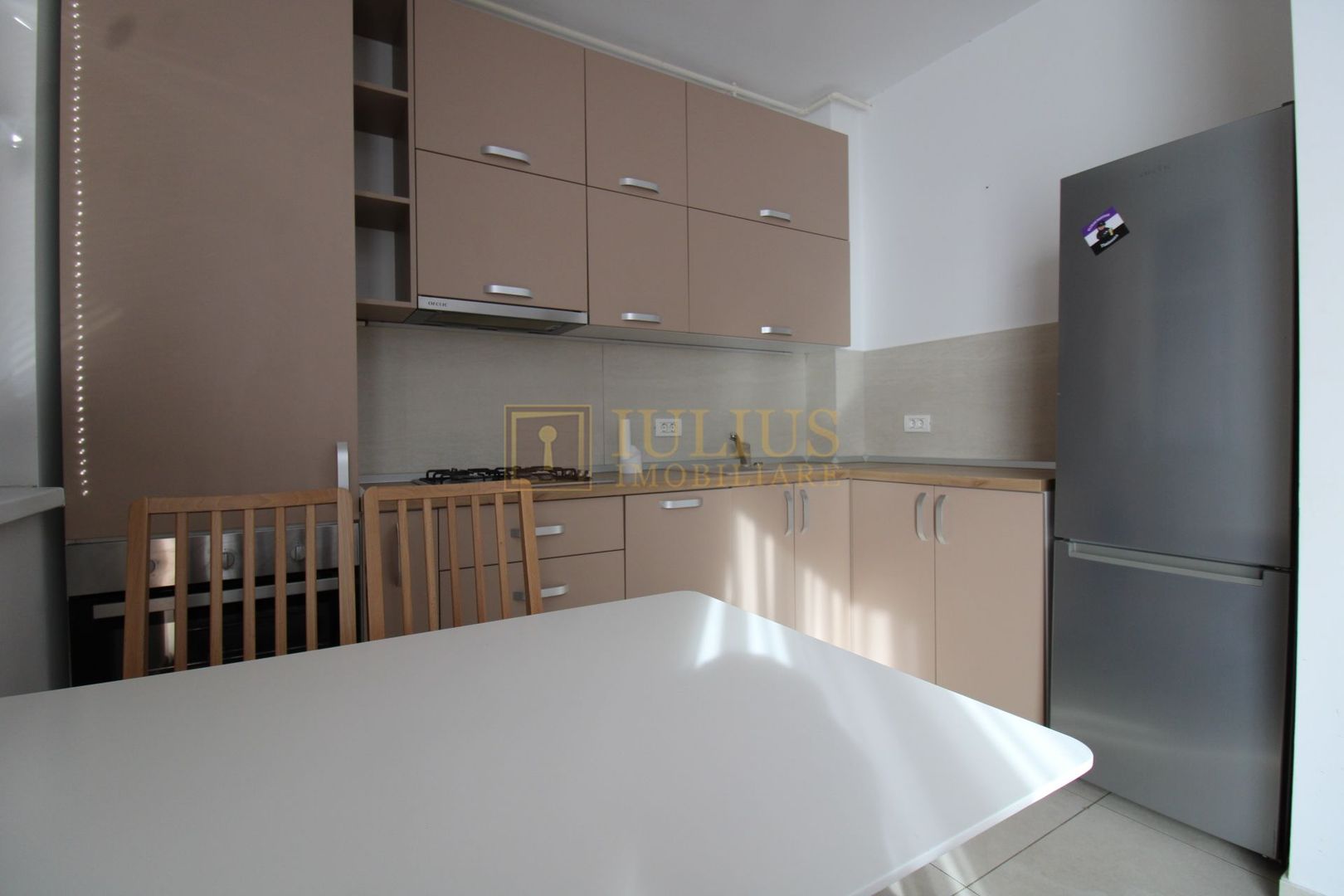 Dumbravita, 3 camere, centrala proprie - Poză 5