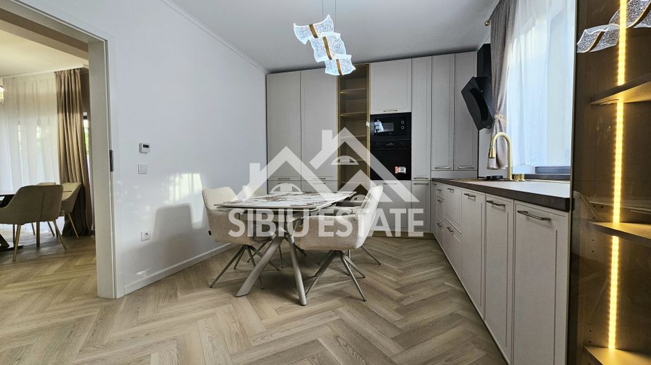 Casa prima chirie NOU  4 camere, 3 bai - Poză 12