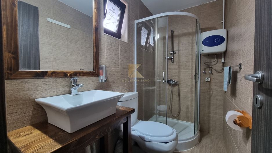 Complex turistic și proprietate deosebită de vânzare în Valea Dobârlău - Poză 18
