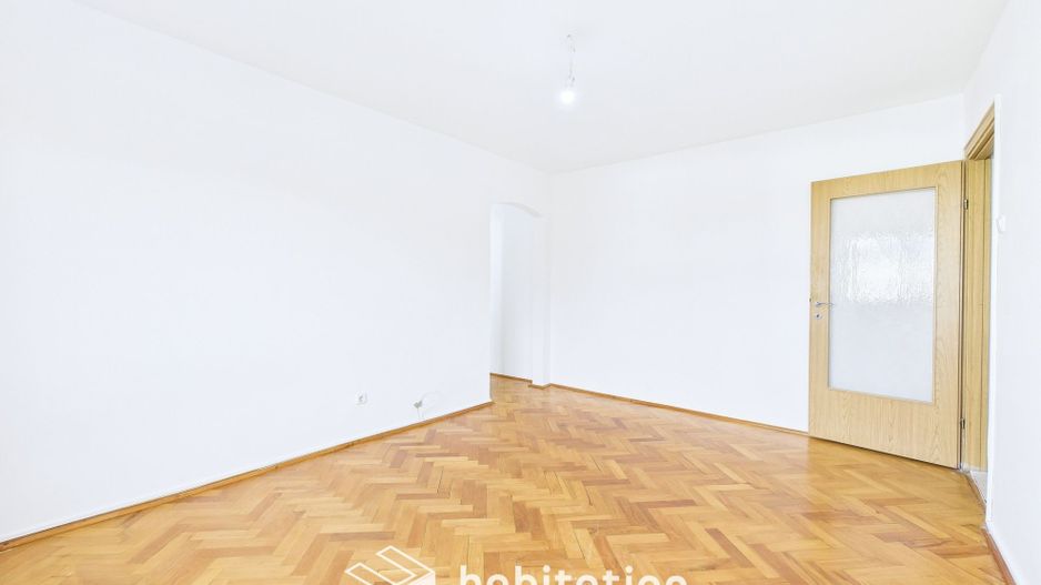 Apartament 3 camere, luminos si vedere liniștită,  boxa,  zona Cetății - Poză 4