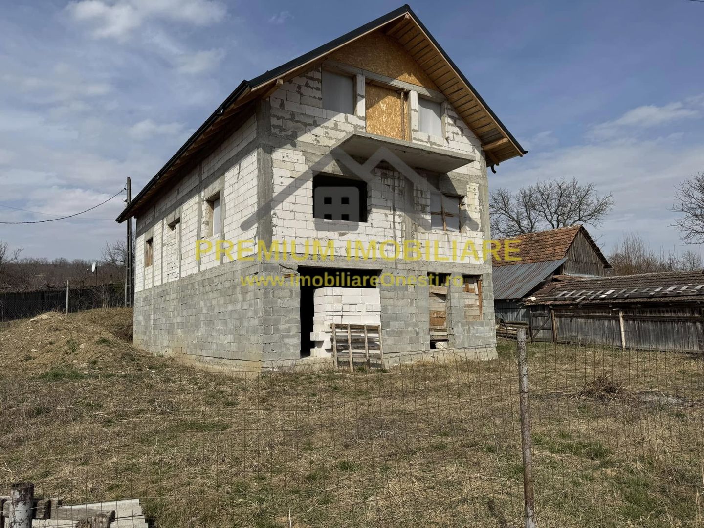 Casa de Vanzare in Caiuti - Poză 1