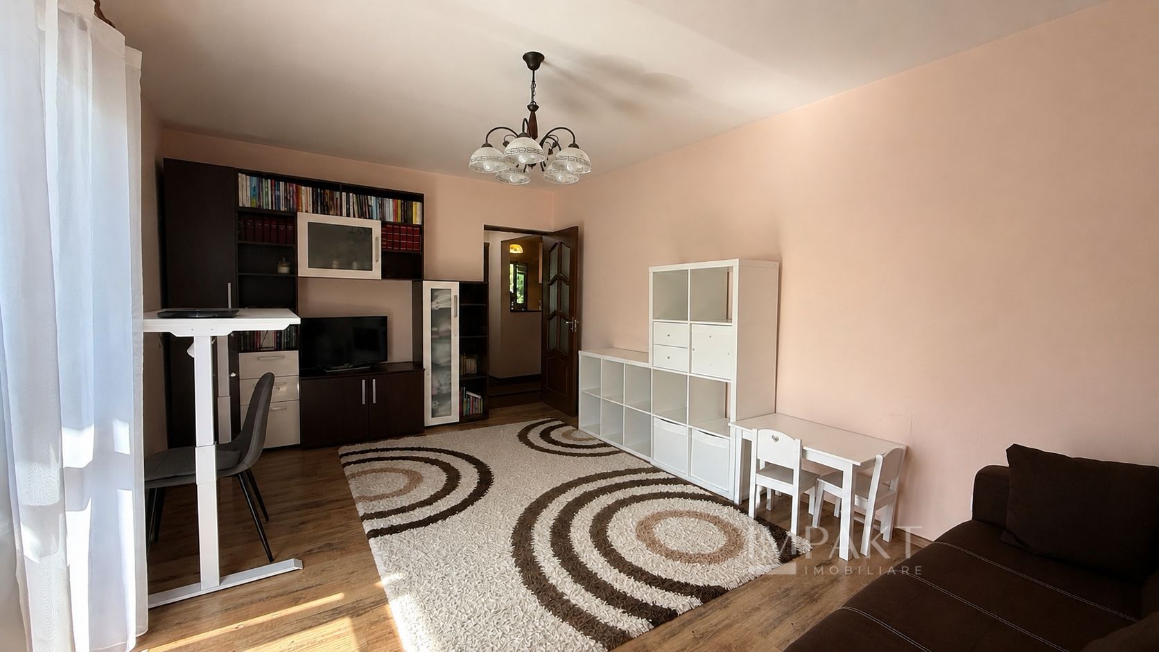Apartament cu 2 camere decomandat etaj 1/4 Intre Lacuri - Poză 2