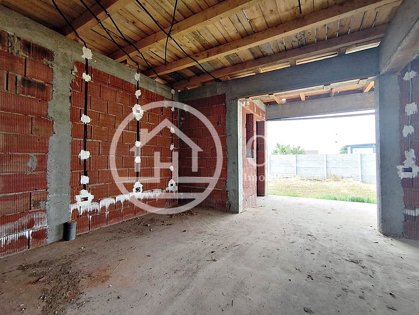 Casa de vanzare cu 4 camere in zona Santandrei, Oradea - Poză 3