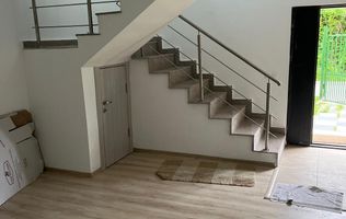 Casa noua Snagov pe 2 nivele, compartimentare eficienta, tern 500 m