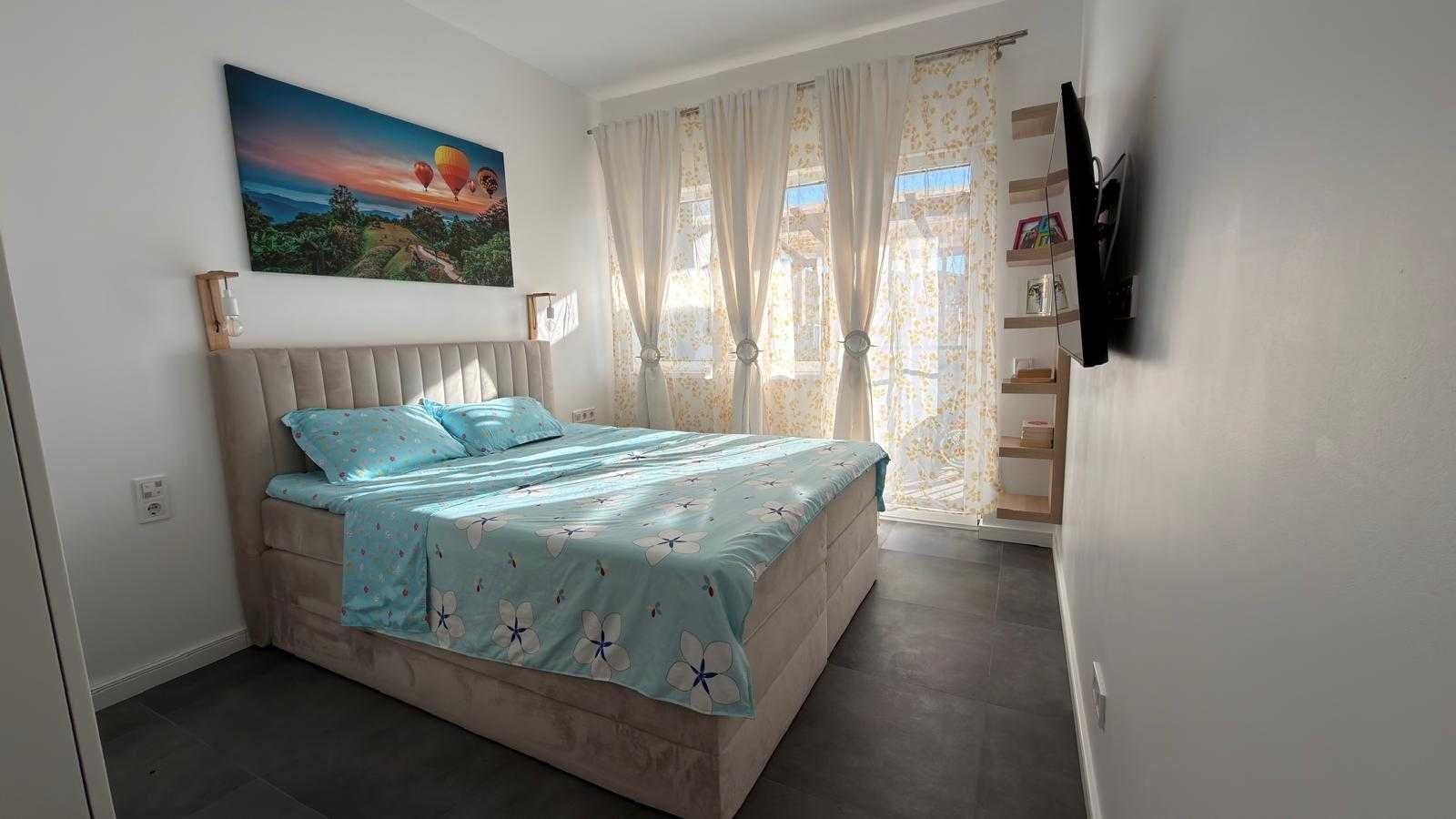 Apartament de vanzare 3 camere, 2 bai, gradina, parcare, Poligon - Poză 2