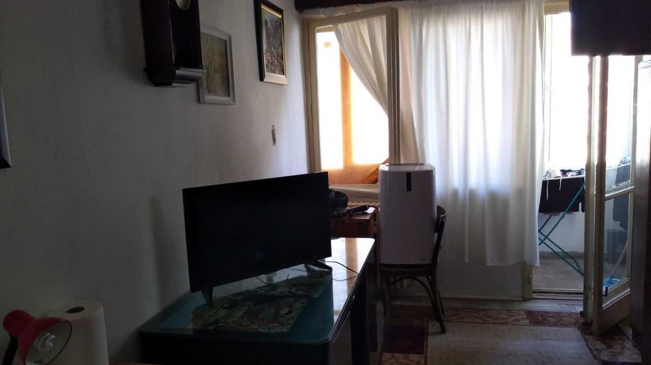 Vand apartament 3 camere central - Poză 5