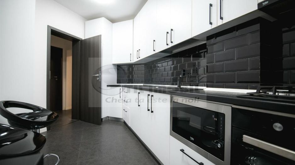 Ap 3 cam, D,74,36 mp, et.2 - Copou – mobilat si utilat 249,900 € - Poză 10